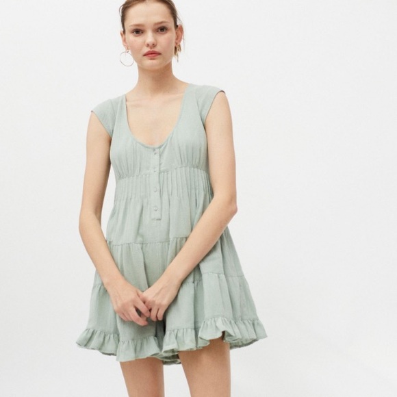 Urban Outfitters Raelynn Tie-Back Romper - Picture 1 of 6